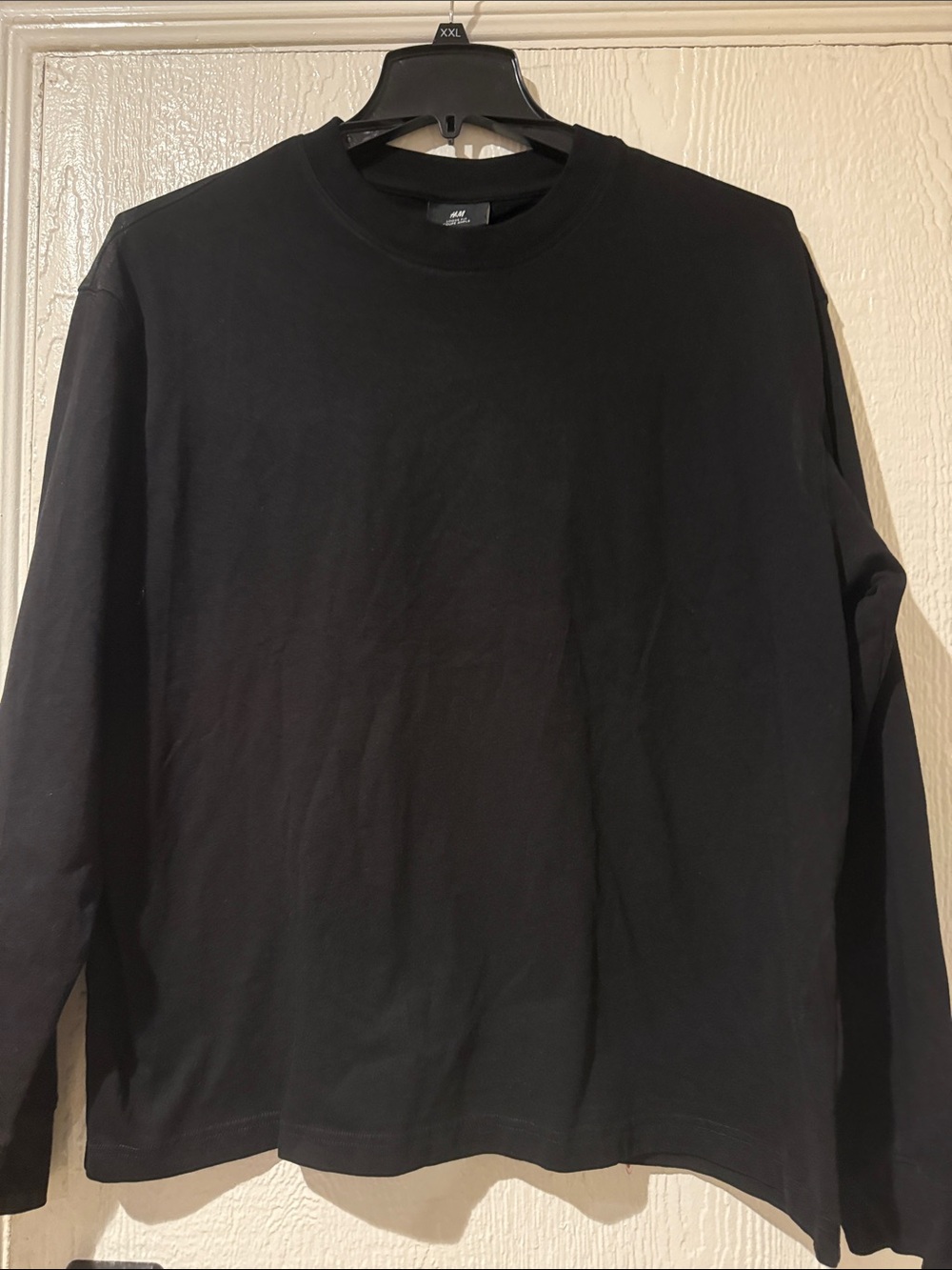 H&M White Long-Sleeve Crewneck Tee 2 for 27$
